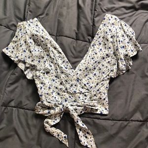 White Floral Tie Crop Top- L